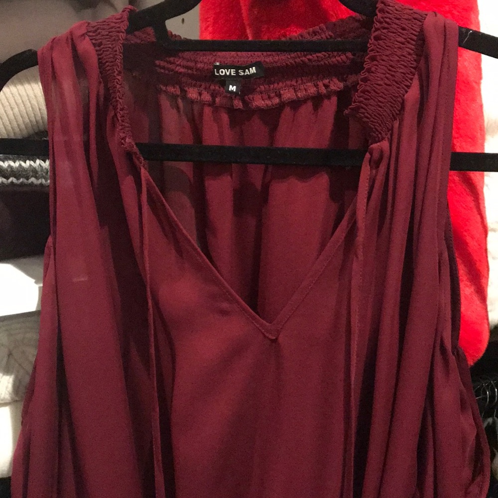 Silk cold shoulder maroon top